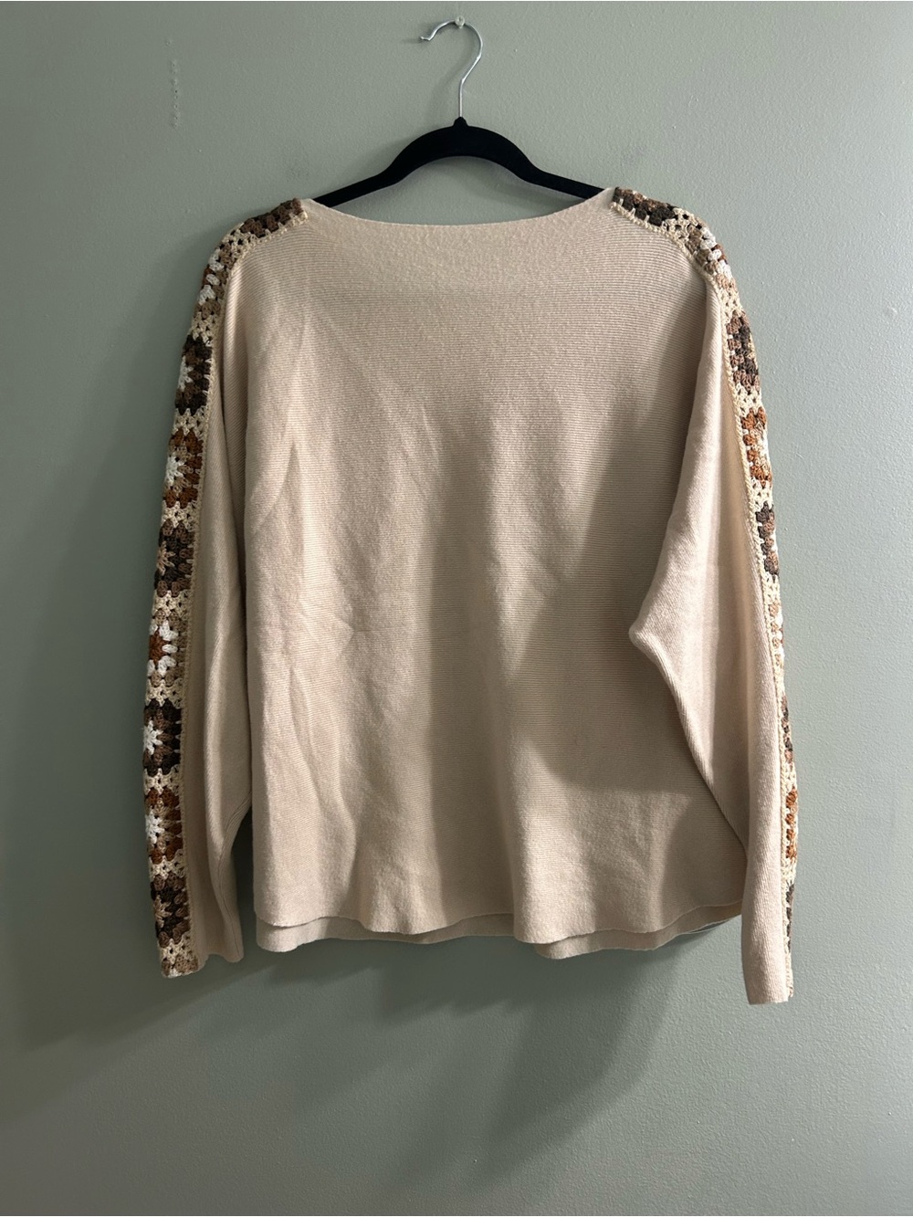 Boho oversized crochet granny square sweater - Picture 3 of 5
